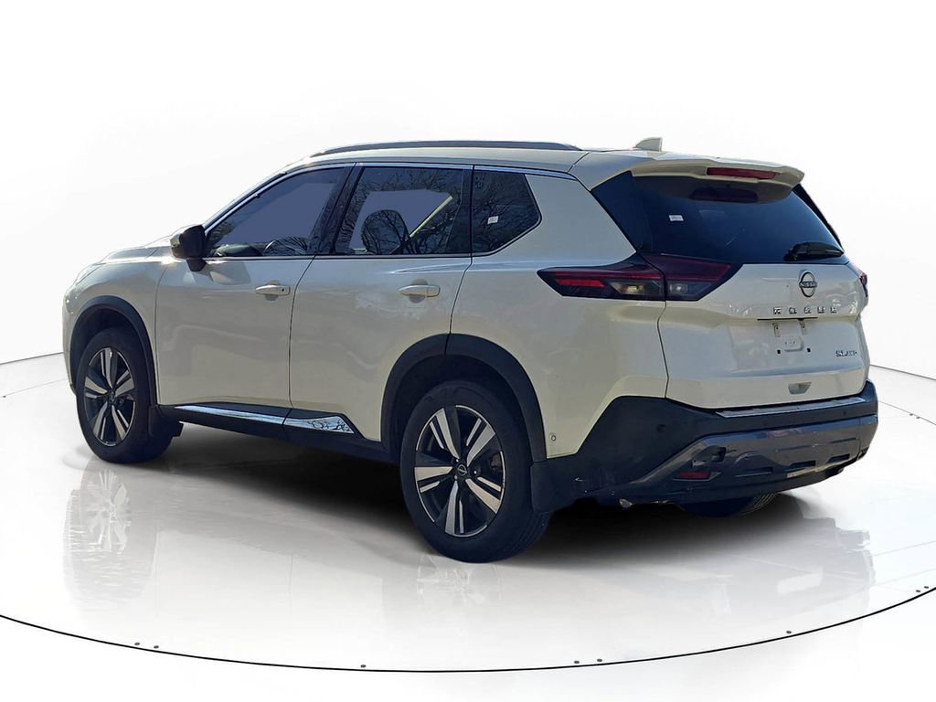Used 2023 Nissan Rogue SL w/ SL Premium Package AWD/4WD image 3