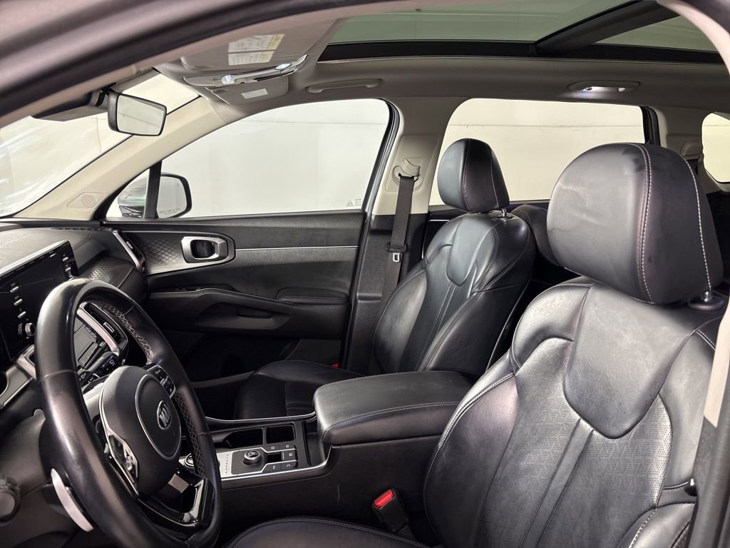 Used 2021 Kia Sorento EX image 28
