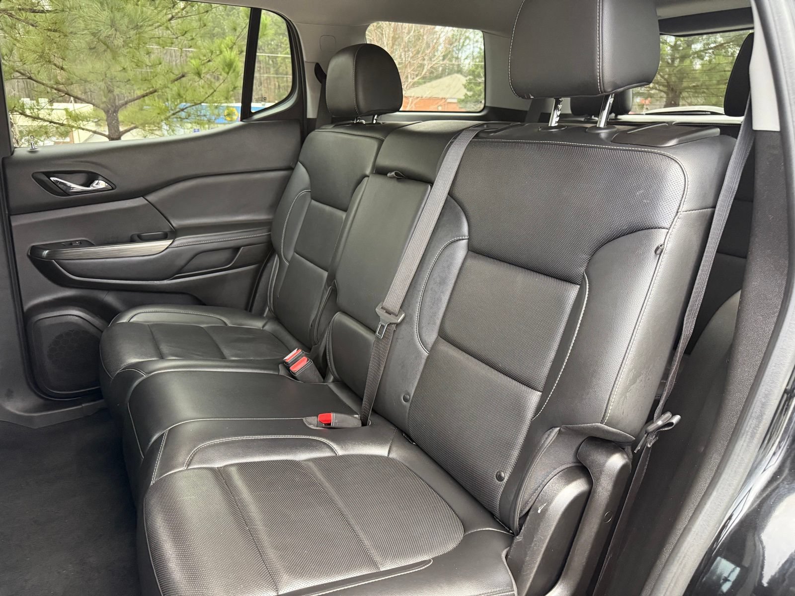 Used 2023 GMC Acadia SLT FWD image 39