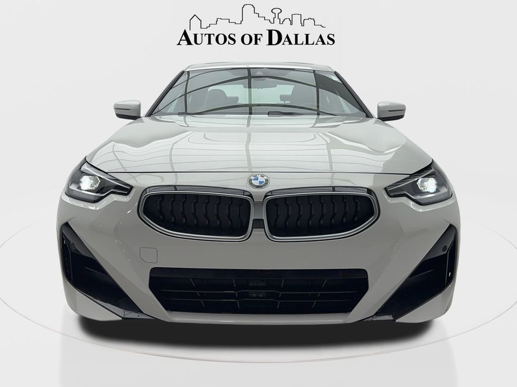 Used 2025 BMW 230i xDrive Coupe image 4