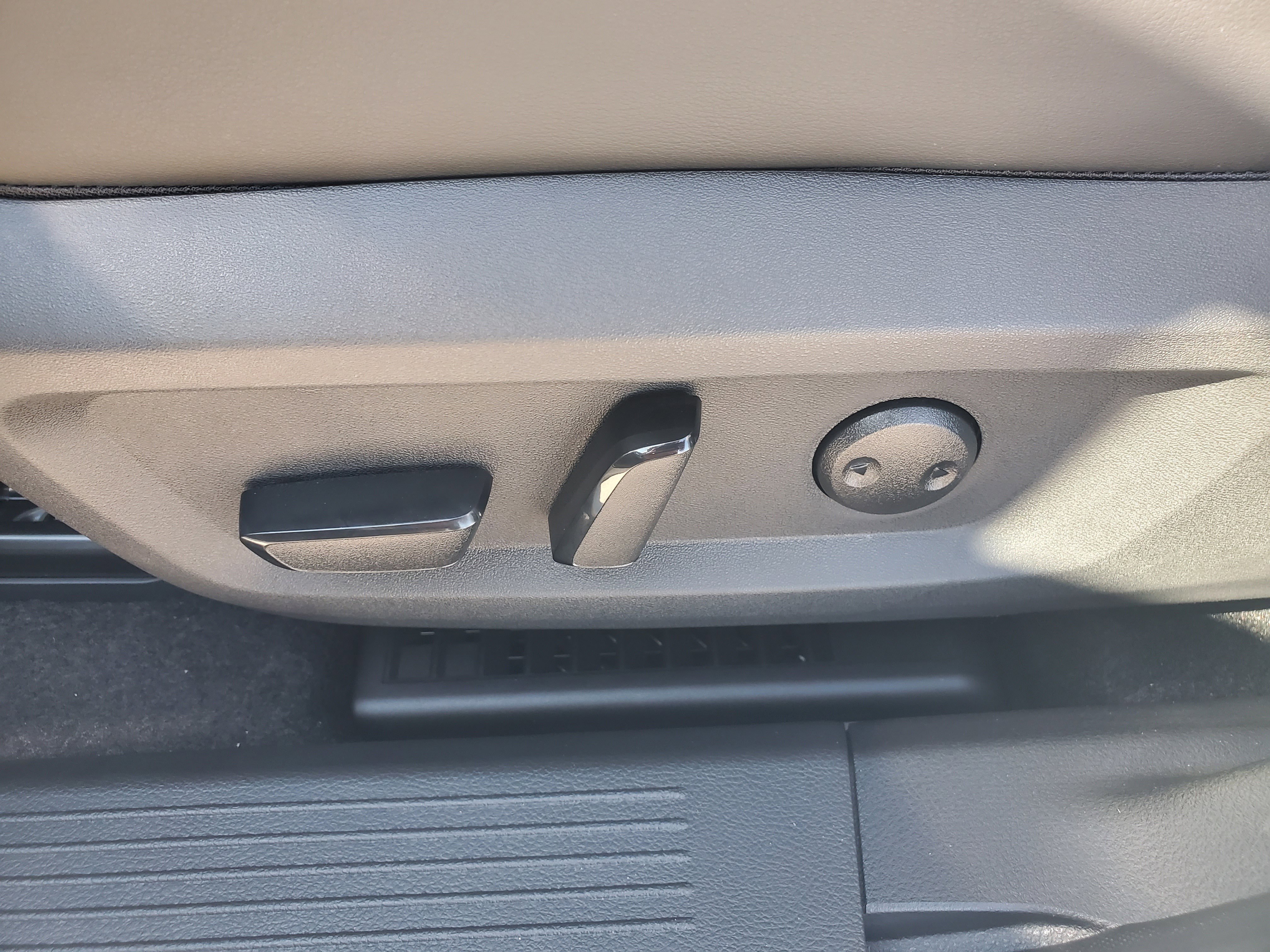 New 2026 Nissan Rogue Platinum w/ Platinum Premium Package image 23