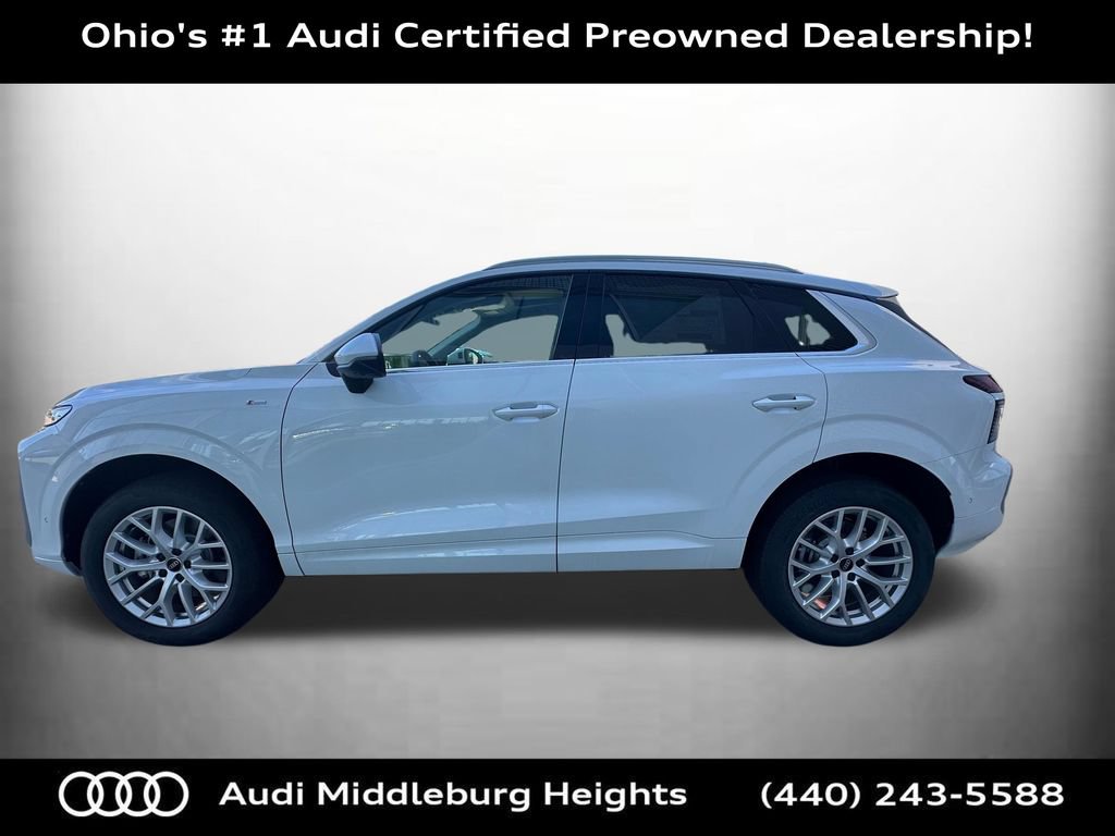 Used 2026 Audi Q3 quattro 2.0T w/ Technology Package AWD/4WD image 6