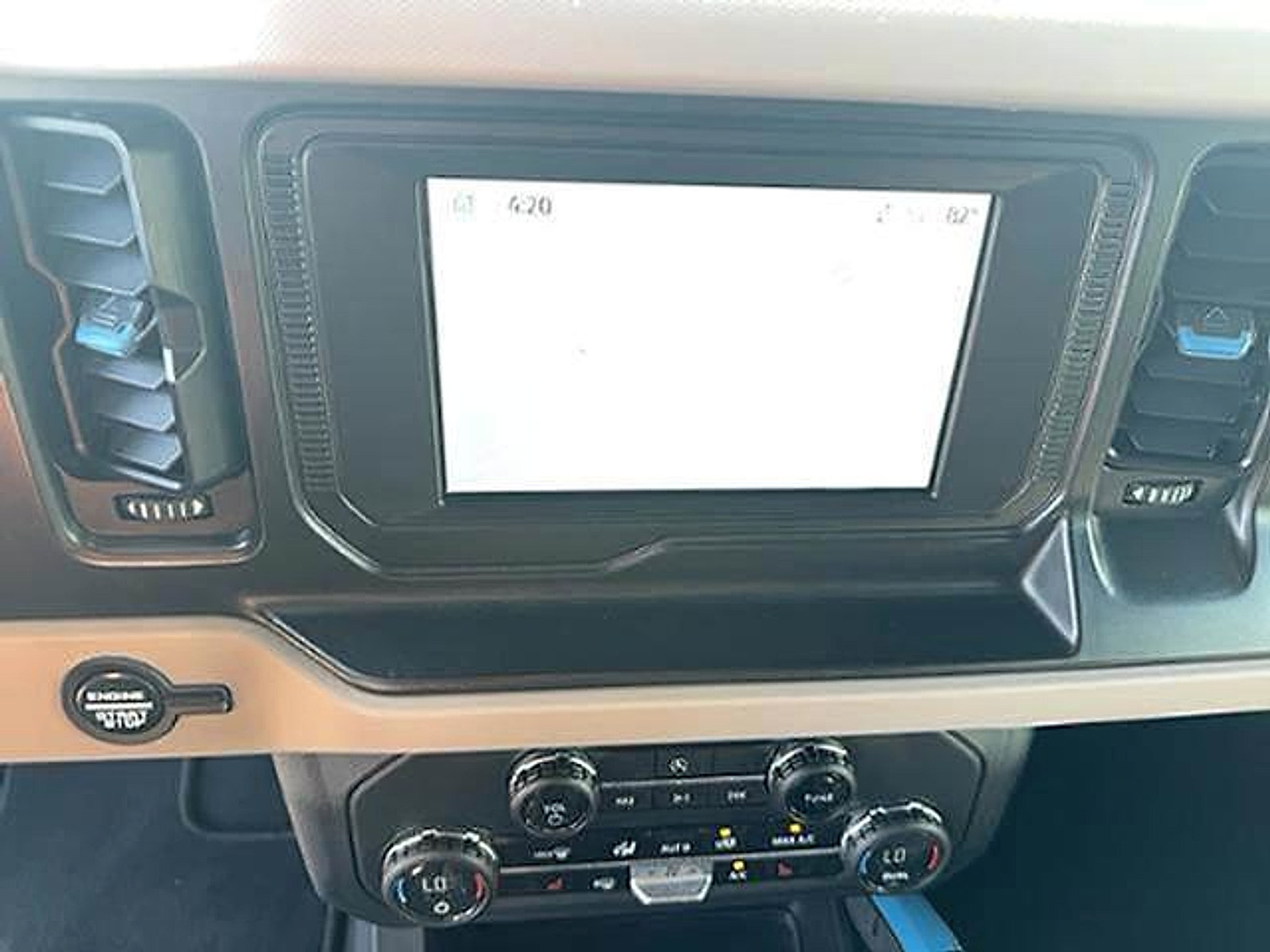 Used 2023 Ford Bronco Wildtrak image 16