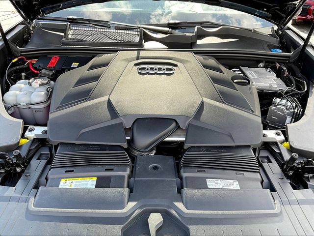 Used 2022 Audi Q8 Prestige w/ Prestige Package AWD/4WD image 31