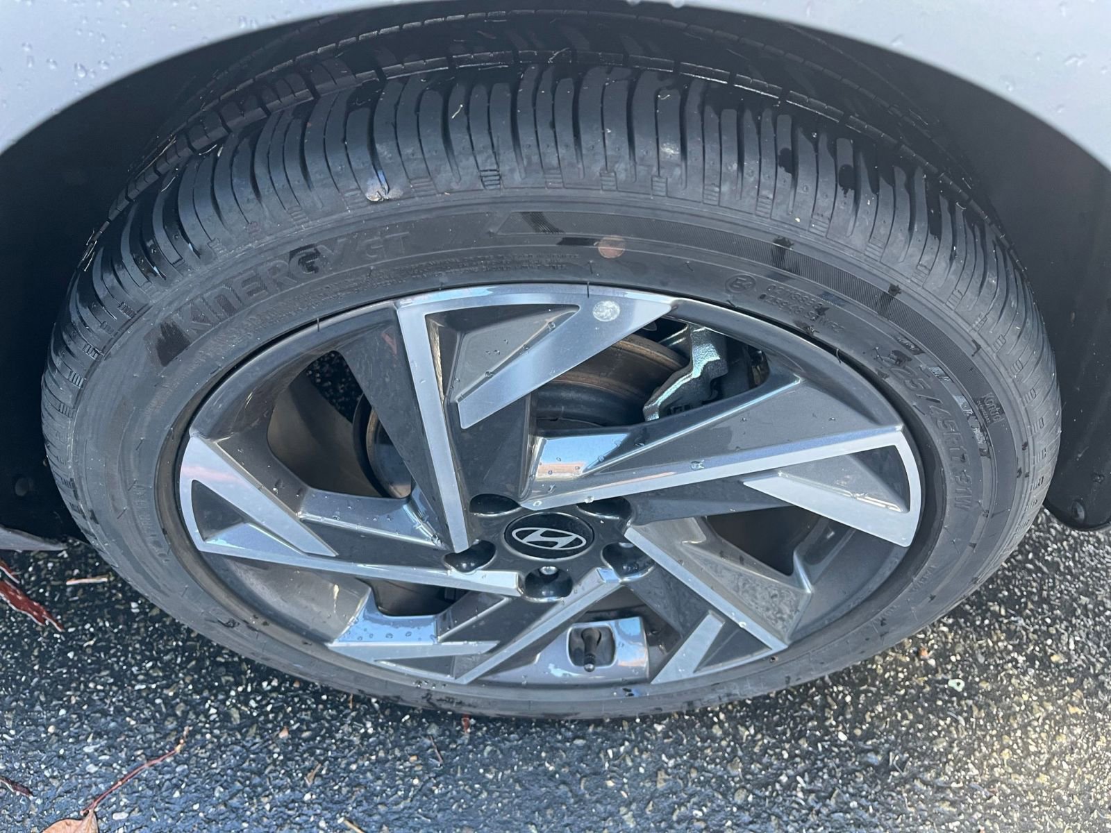 Used 2025 Hyundai Elantra SEL image 31