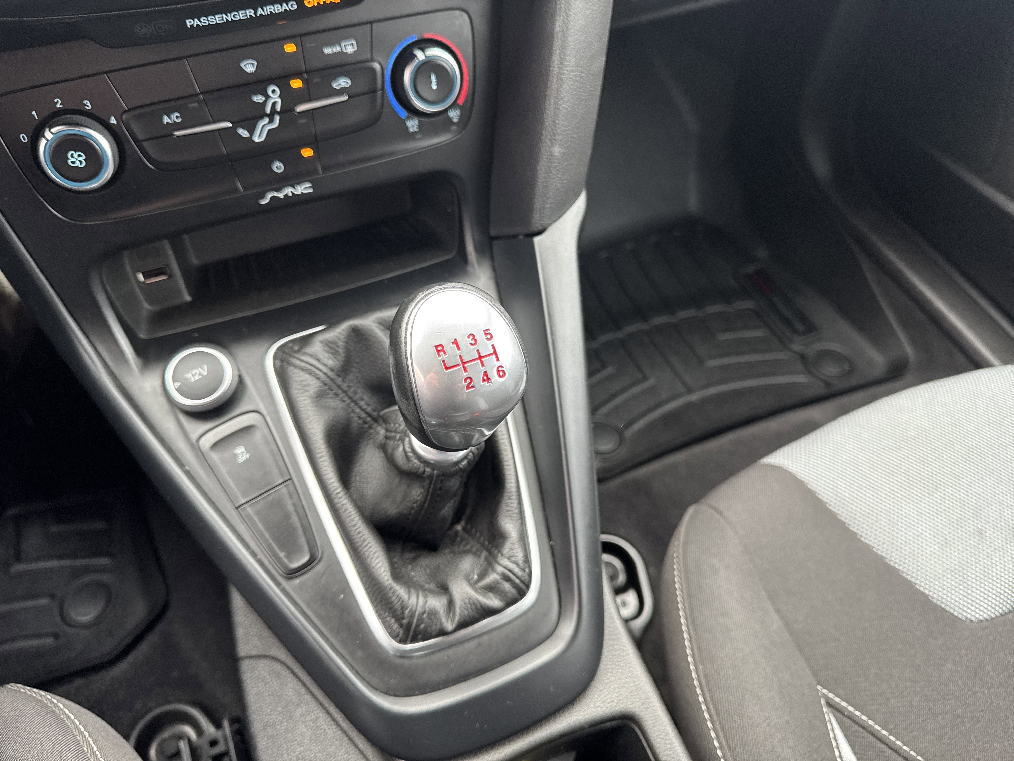 Used 2015 Ford Focus ST image 21