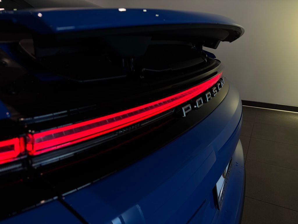 Used 2026 Porsche Panamera image 38