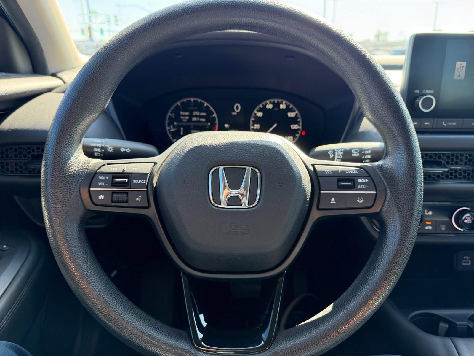 Used 2024 Honda HR-V LX image 9
