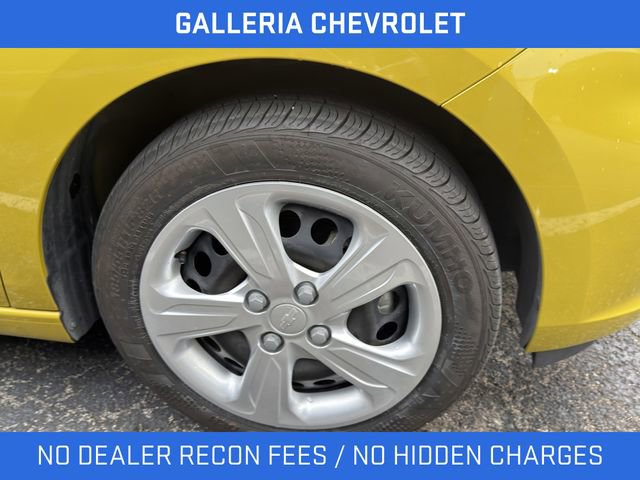 Used 2022 Chevrolet Spark LS FWD image 4