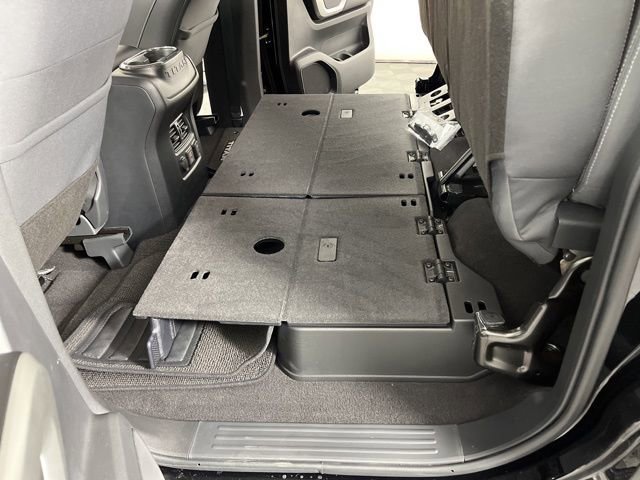 Used 2024 Nissan Titan SV w/ SV Convenience Package image 50