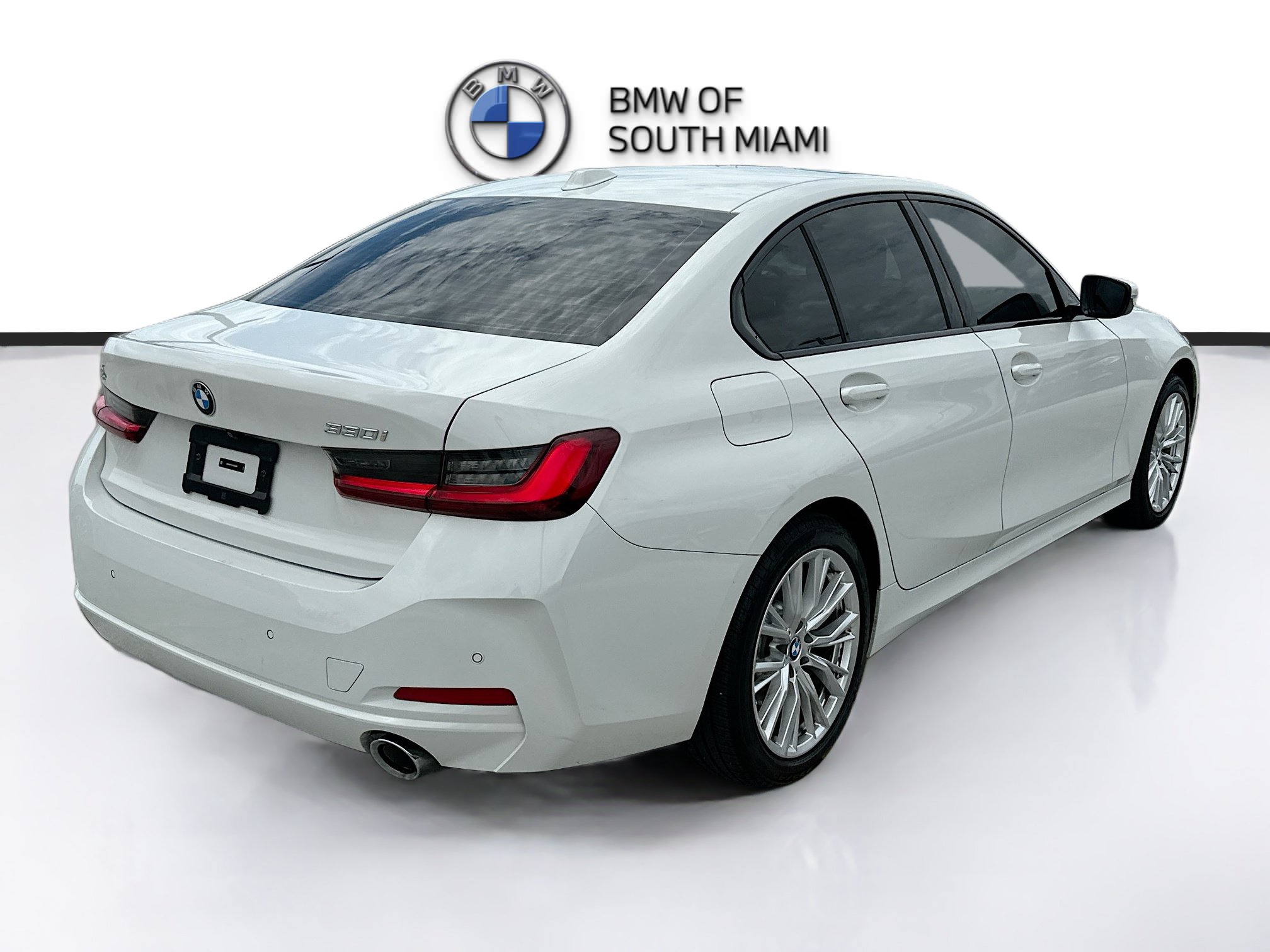 Certified 2023 BMW 330i Sedan w/ Convenience Package RWD image 7