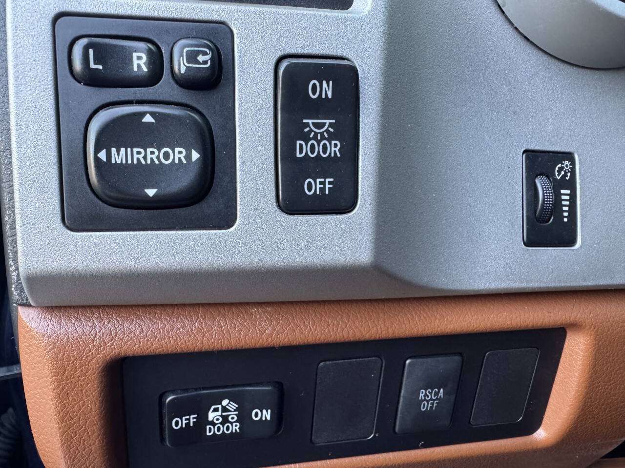 Used 2007 Toyota Tundra Limited AWD/4WD image 11
