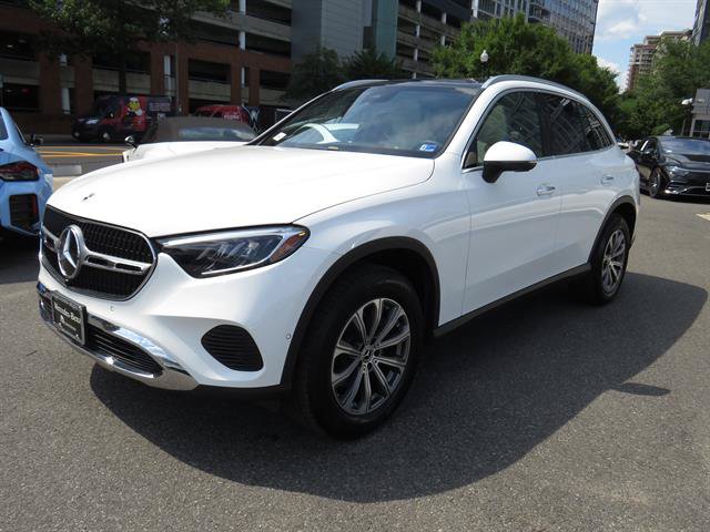 Used 2026 Mercedes-Benz GLC 300 4MATIC image 1