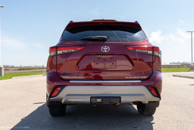 Used 2021 Toyota Highlander Platinum image 6