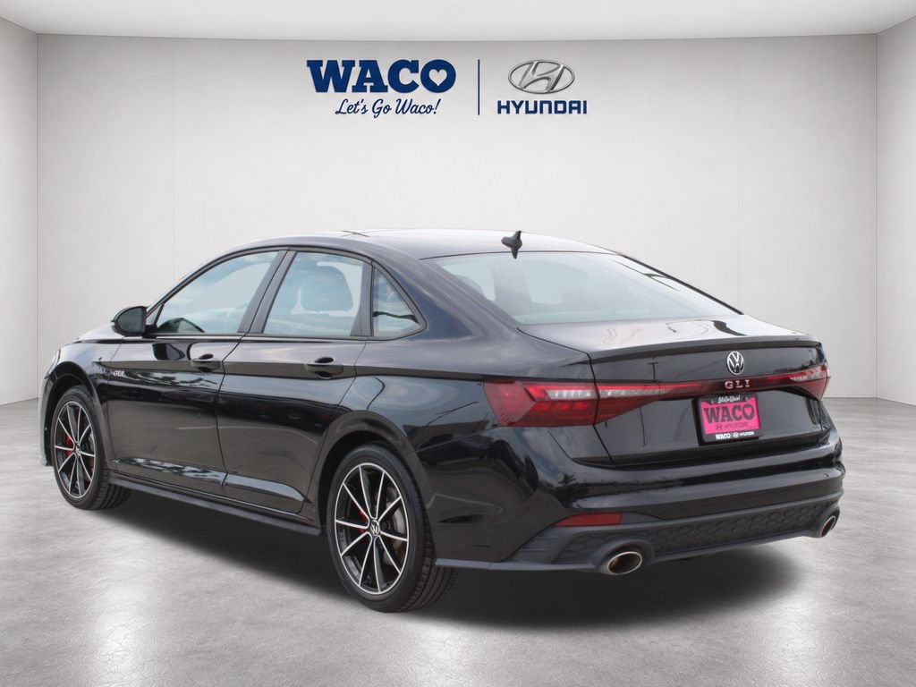 Used 2025 Volkswagen Jetta GLI Autobahn FWD image 4