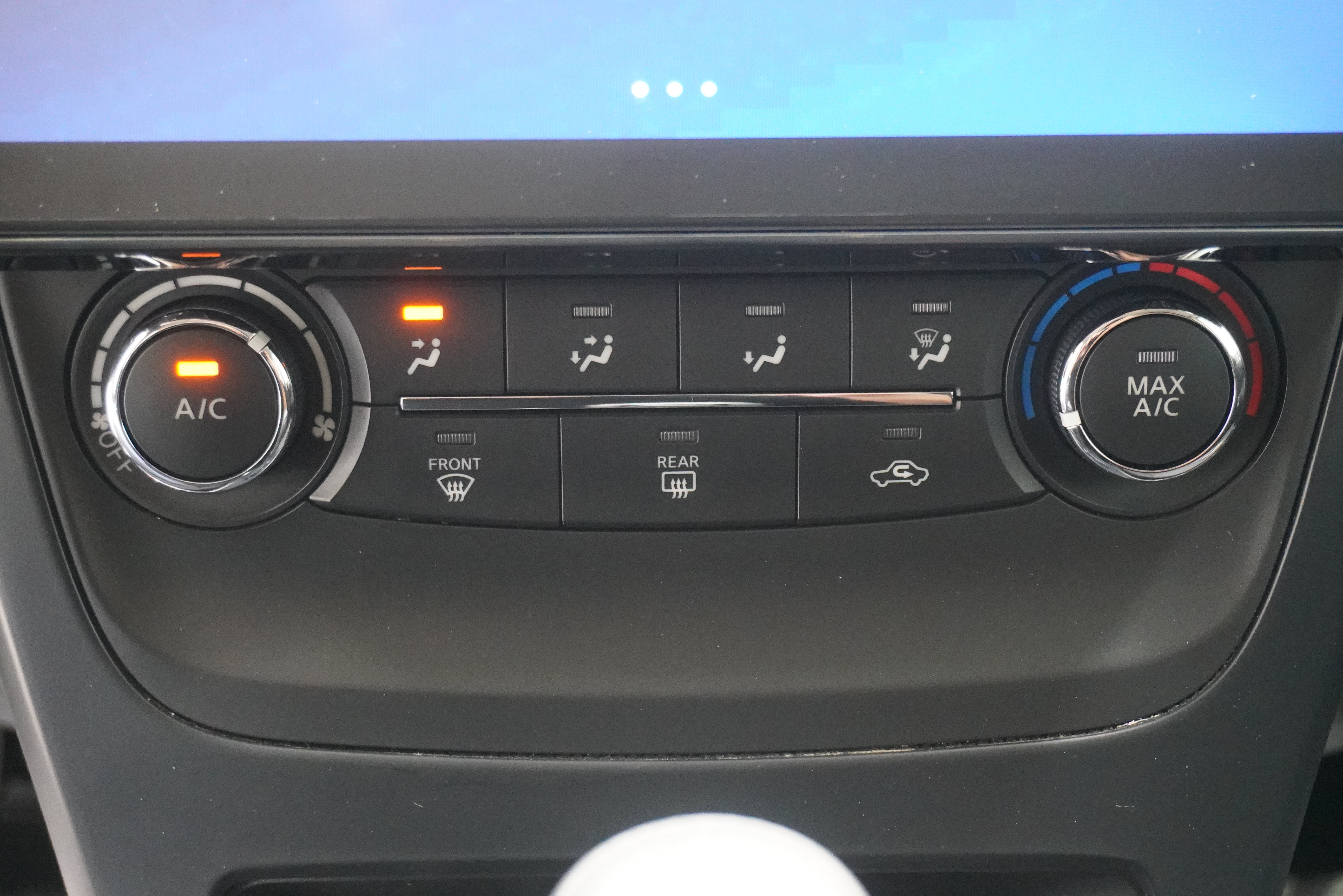 Used 2017 Nissan Sentra S FWD image 17