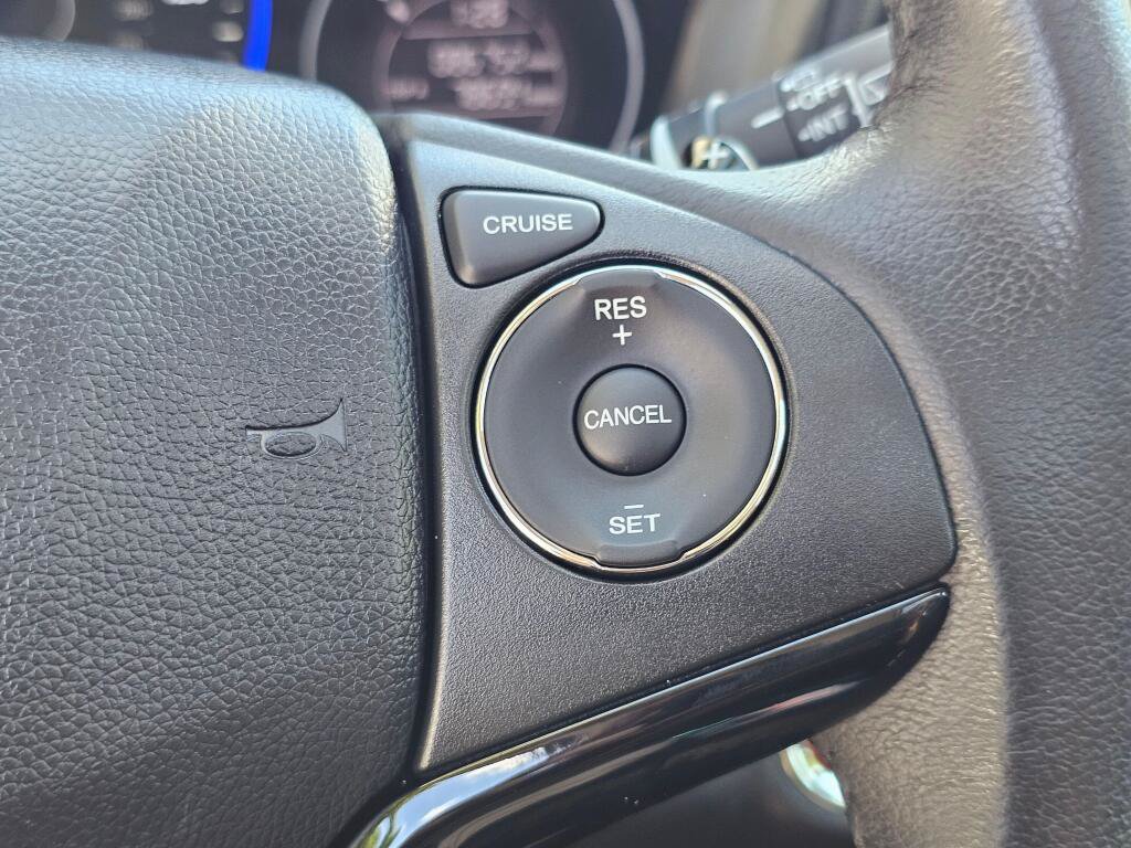 Used 2017 Honda HR-V EX-L image 32