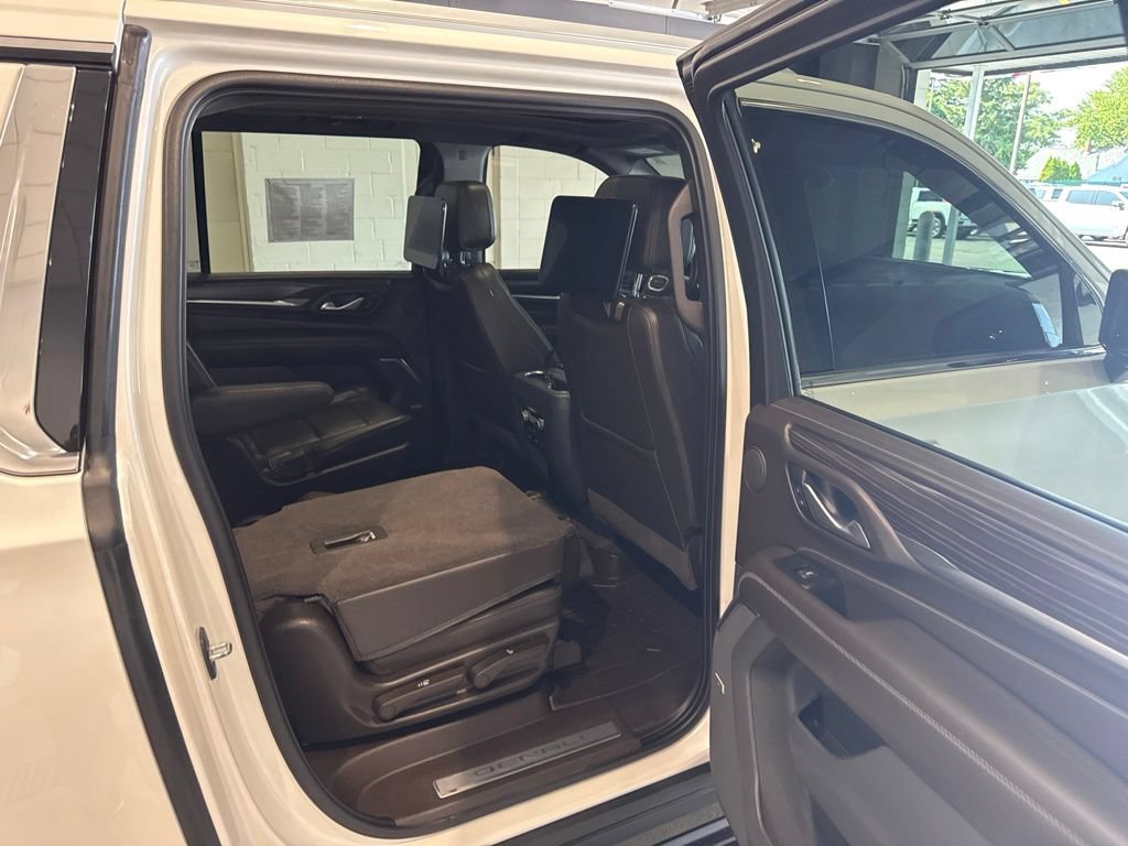 Used 2021 GMC Yukon XL Denali w/ Denali Ultimate Package AWD/4WD image 15