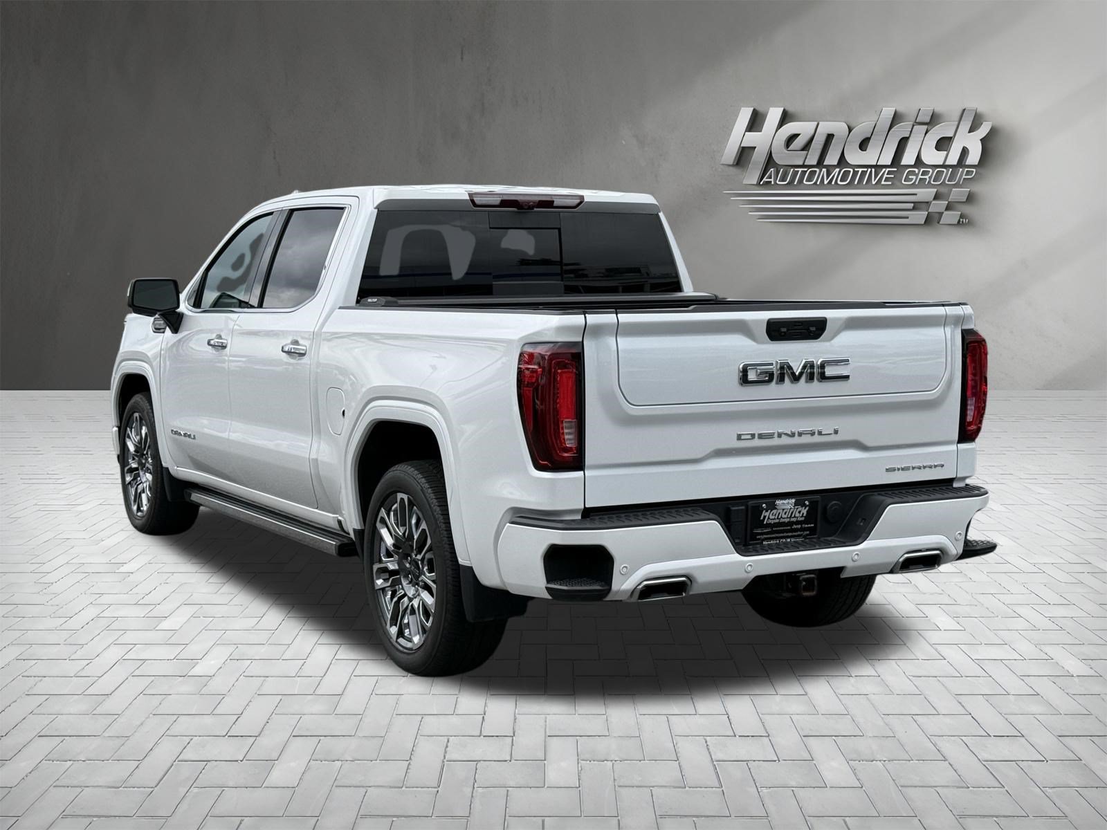 Used 2024 GMC Sierra 1500 Denali Ultimate AWD/4WD image 8