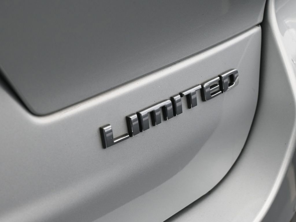 Used 2023 Jeep Grand Cherokee L Limited image 35