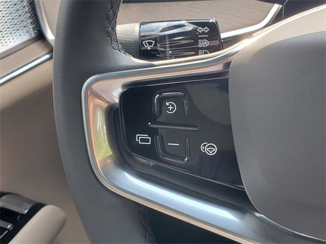 New 2025 Volvo EX90 Ultra image 17