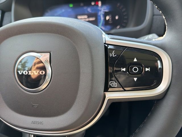 New 2026 Volvo XC90 B6 Plus w/ Protection Package Premier AWD/4WD image 25