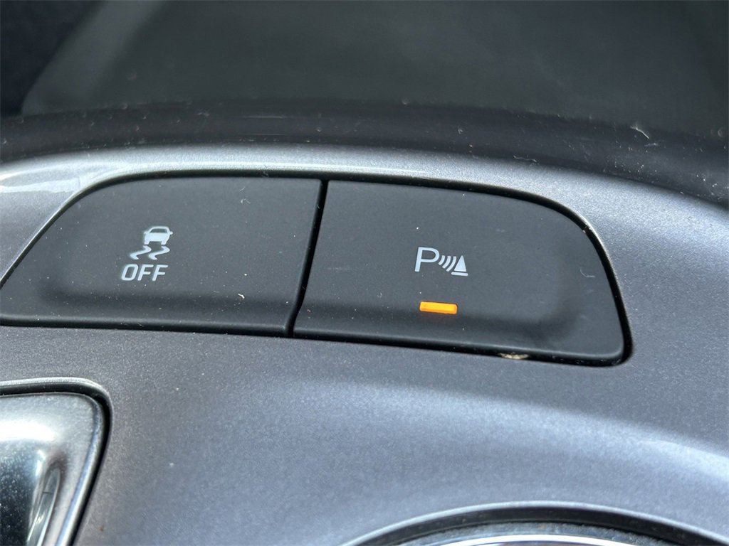 Used 2024 Chevrolet Malibu LT image 23