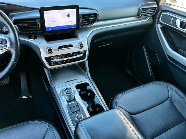 Used 2021 Ford Explorer XLT image 22