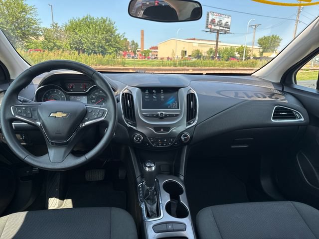 Used 2017 Chevrolet Cruze LT w/ Convenience Package FWD image 13