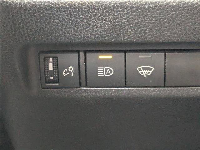 Used 2022 Toyota RAV4 SE w/ Convenience Package AWD/4WD image 8