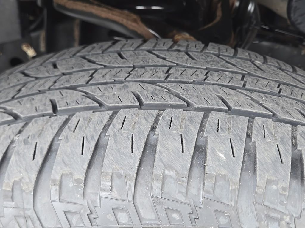 Used 2015 Ford F150 Lariat w/ Equipment Group 502A Luxury AWD/4WD image 14