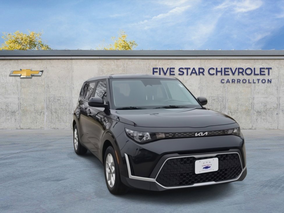 Used 2024 Kia Soul LX w/ Option Group 015 image 2