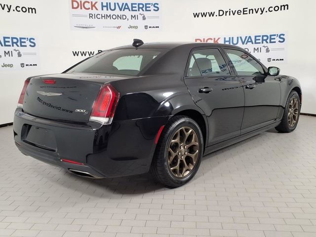 Used 2016 Chrysler 300 S AWD/4WD image 4