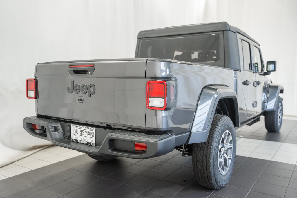 New 2027 Jeep Gladiator Sport AWD/4WD image 4
