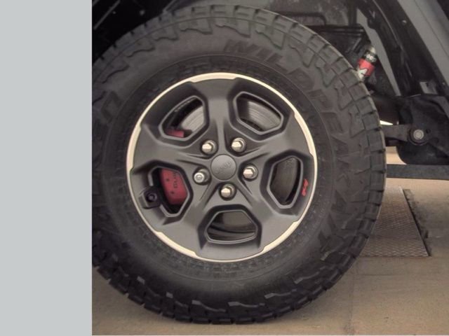Used 2022 Jeep Gladiator Rubicon w/ Cold Weather Group AWD/4WD image 37
