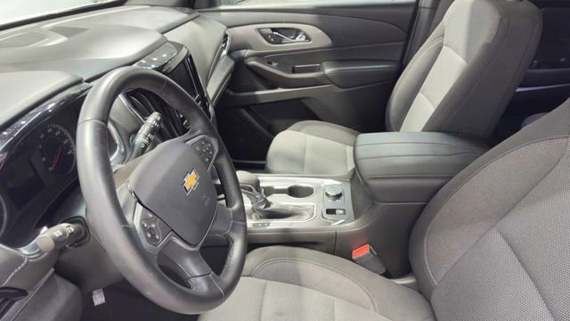 Used 2023 Chevrolet Traverse LT FWD image 23