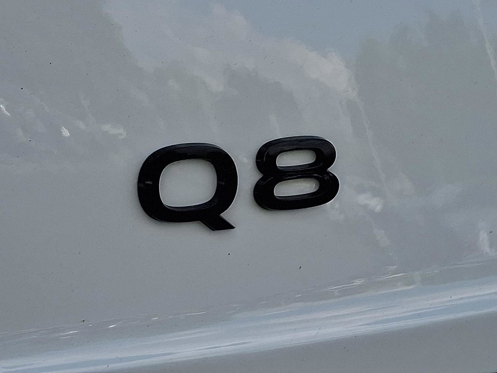 Used 2025 Audi Q8 Prestige w/ Prestige Package image 32