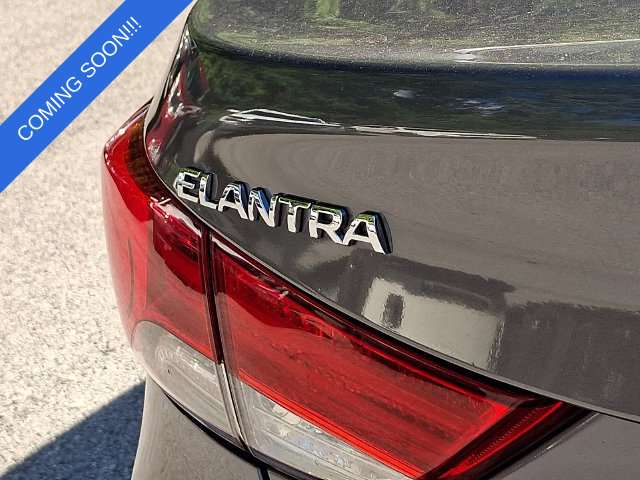 Used 2013 Hyundai Elantra GLS w/ Preferred Pkg FWD image 33