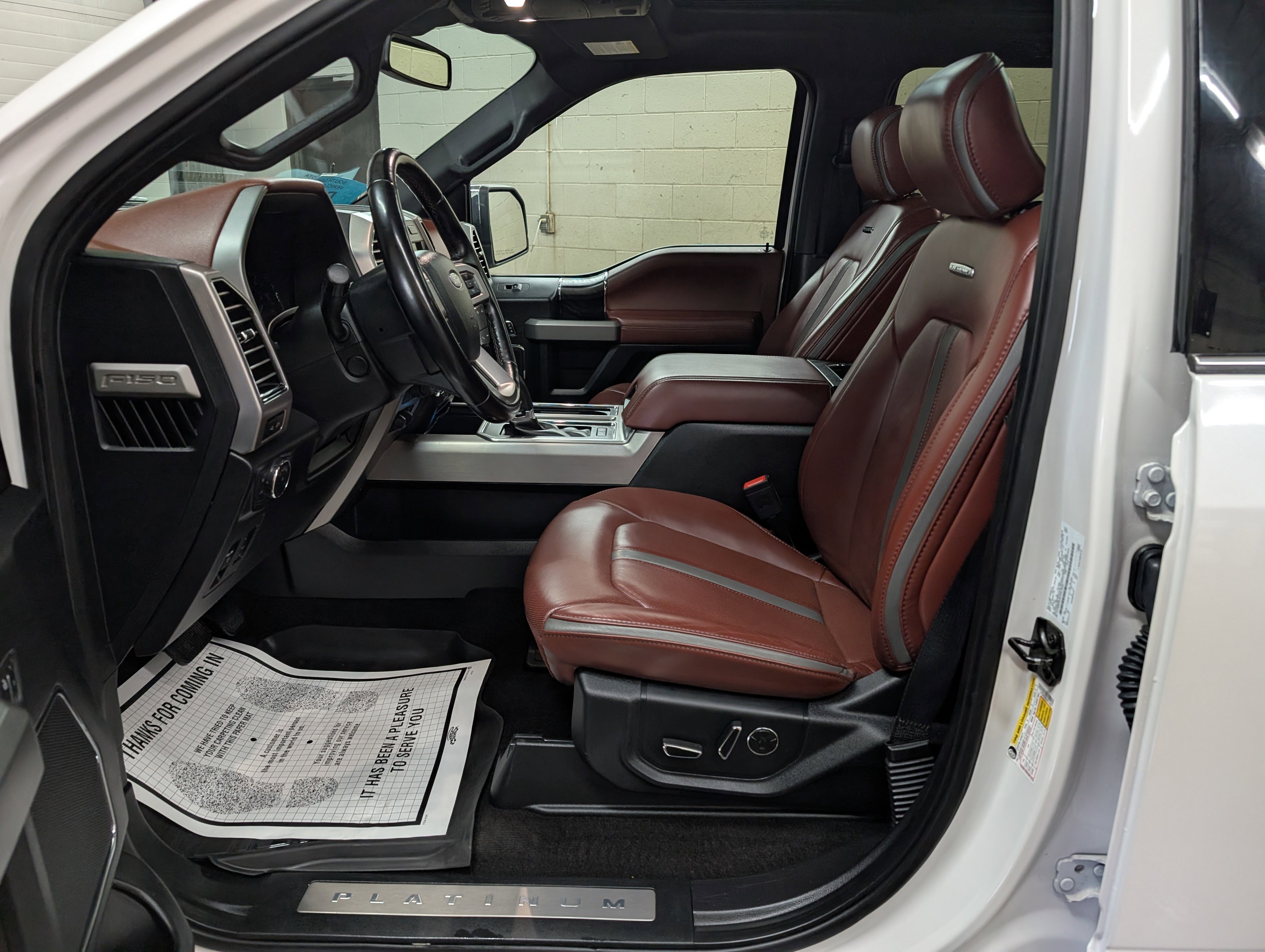 Used 2018 Ford F150 Platinum w/ Equipment Group 701A Luxury image 14