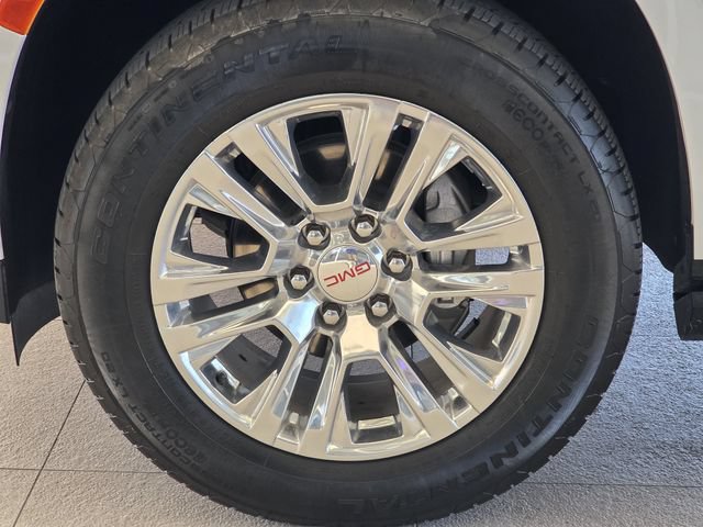 Used 2024 GMC Yukon Denali RWD image 9