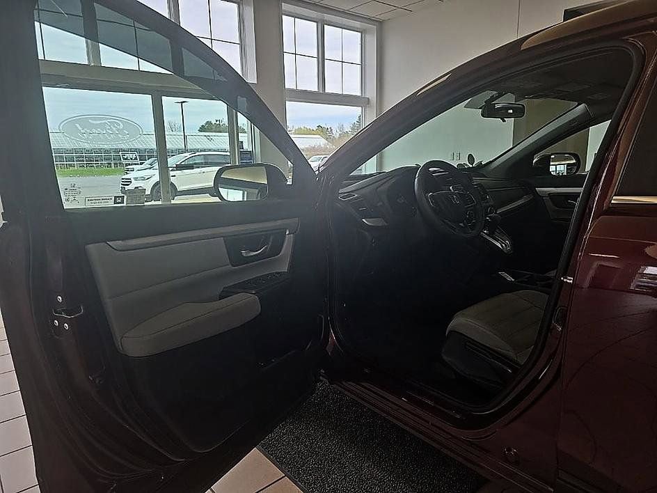 Used 2017 Honda CR-V LX image 12