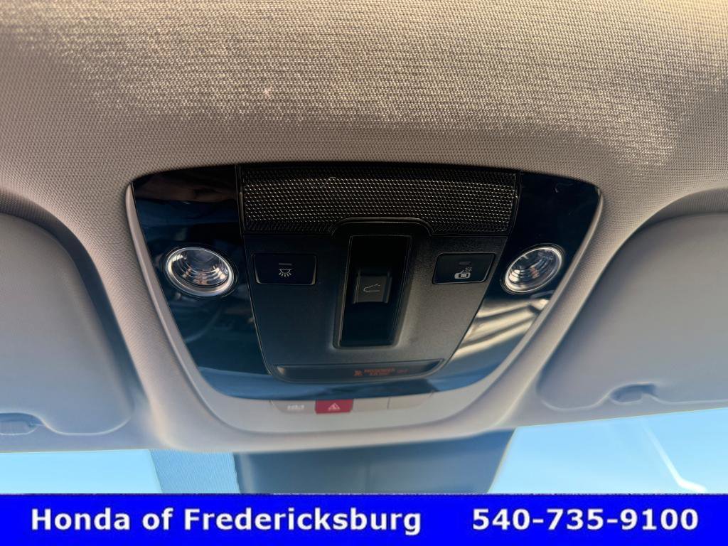 Used 2024 Kia Seltos EX image 32