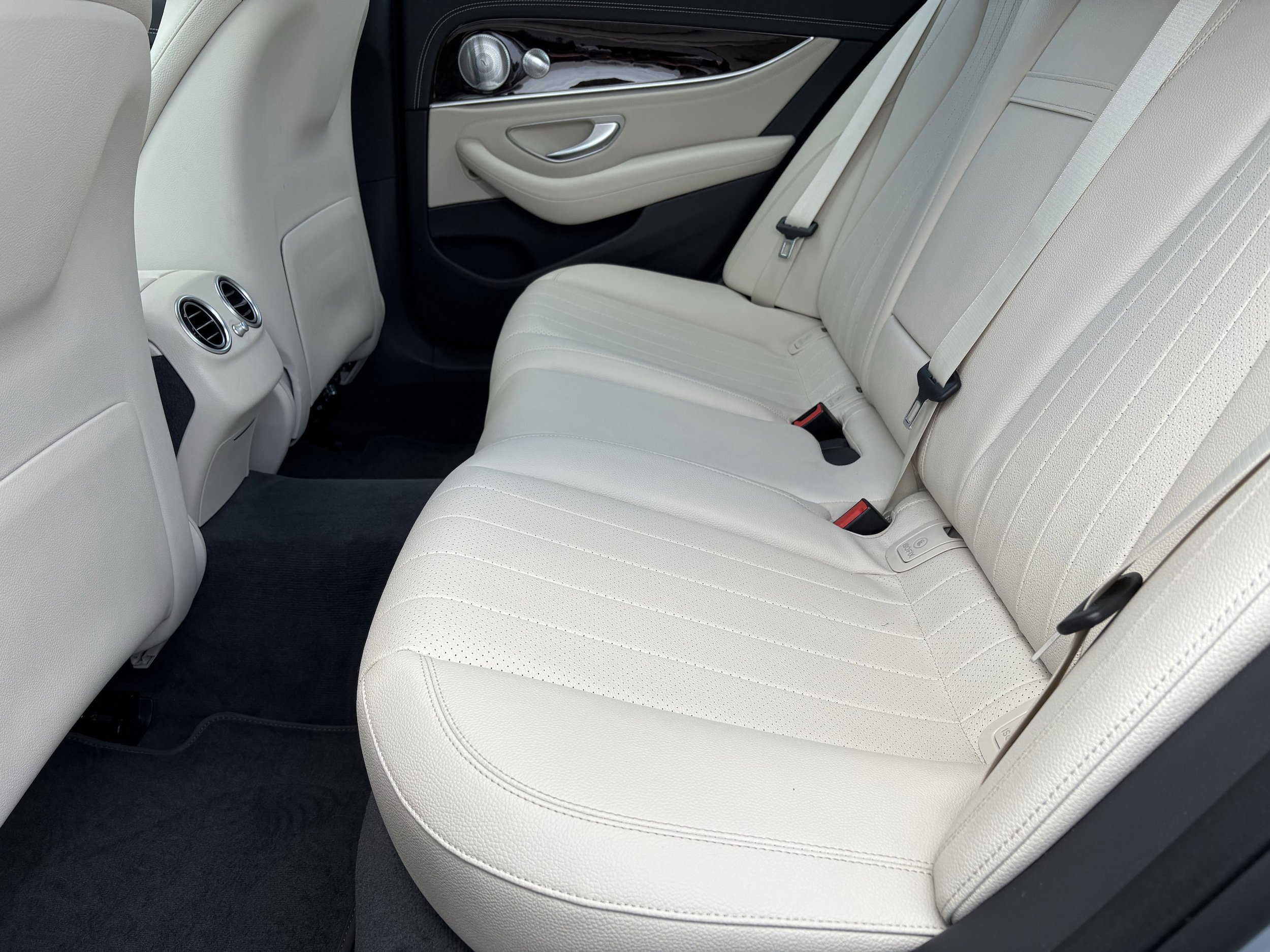 Used 2021 Mercedes-Benz E 350 4MATIC Sedan image 33