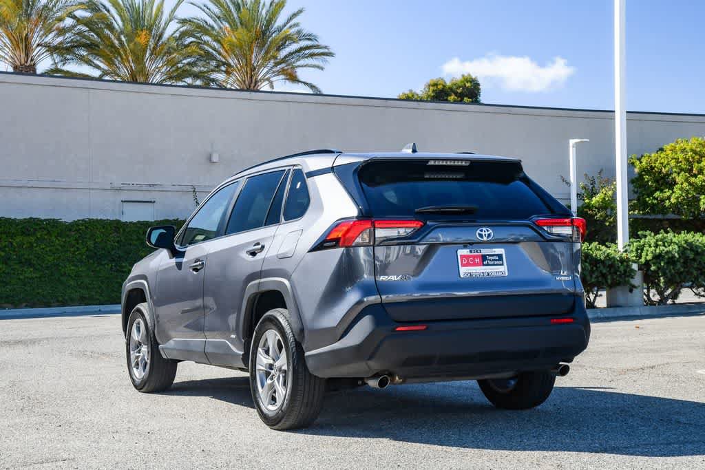 Used 2024 Toyota RAV4 LE AWD/4WD image 7