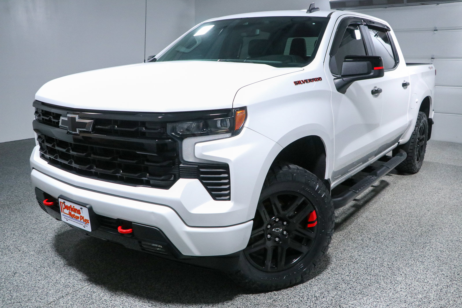 Used 2022 Chevrolet Silverado 1500 RST w/ Redline Edition AWD/4WD image 34