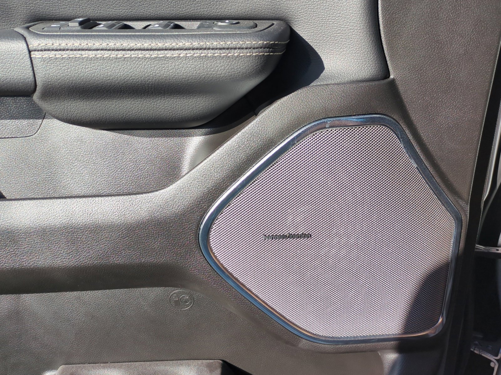 New 2026 RAM 1500 Laramie image 27