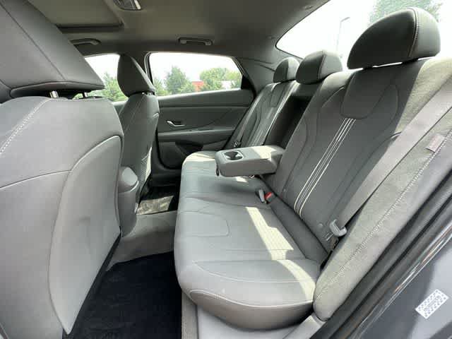 Used 2024 Hyundai Elantra SEL w/ Convenience Package FWD image 20