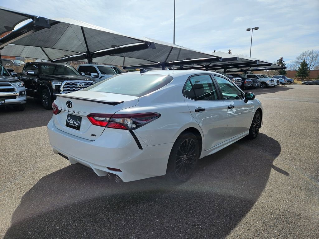 Used 2022 Toyota Camry SE w/ Carpet Mat Package (TMS) FWD image 7