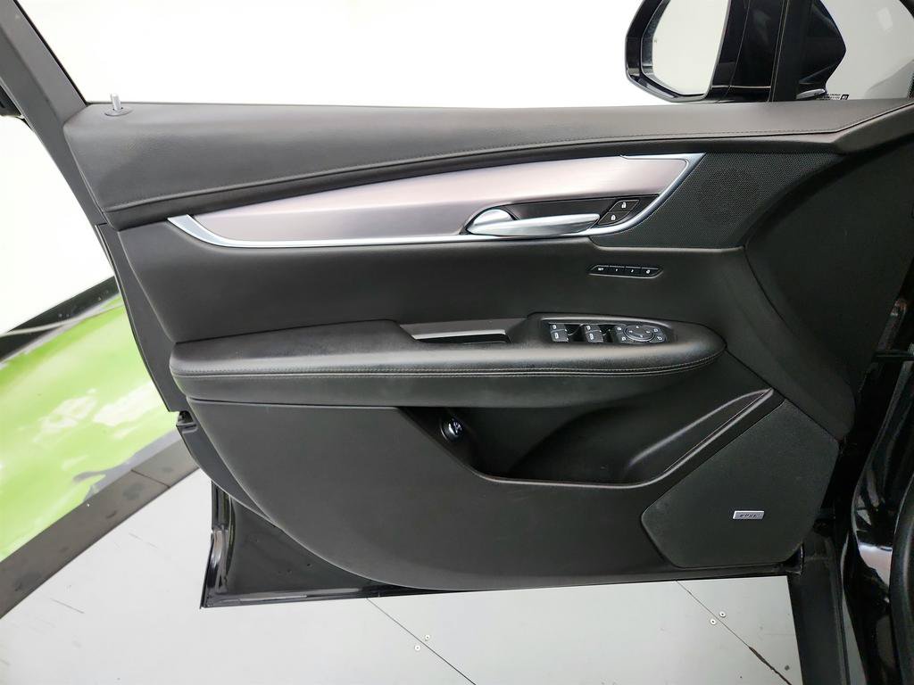 Used 2019 Cadillac XT5 Luxury FWD image 24