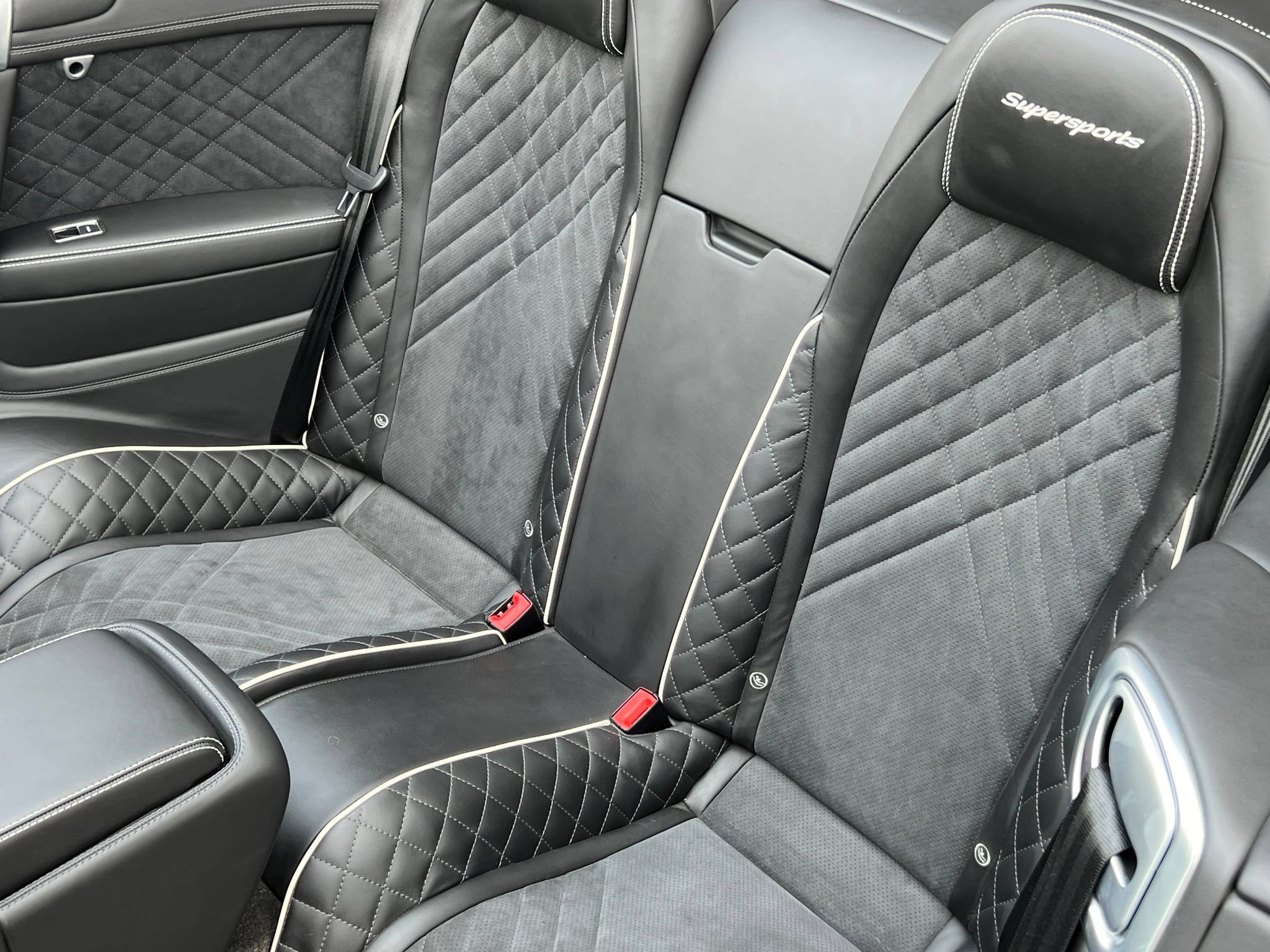 Used 2018 Bentley Continental GT Supersports AWD/4WD image 23